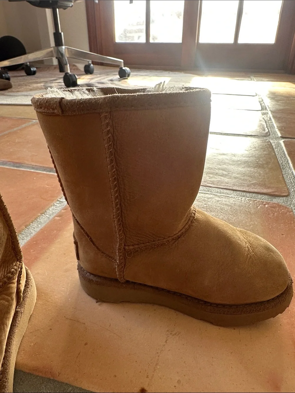 UGG Kids Classic Chestnut Sheepskin Boots - Chestnut
